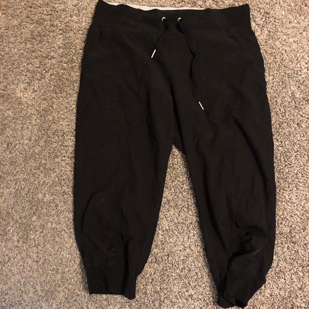Calvin Klein Women’s Capri Pants